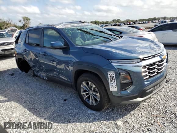 2025 Chevrolet Equinox FWD LT with VIN 3GNAXHEG0SL236522, listed as a Copart auction lot 84652295 with 6,131 mi miles and Non repairable. Bid and sale history available at DreamBid. Image 4.