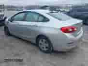 2018 Chevrolet Cruze LS с VIN 1G1BC5SM8J7111460, выставлен на аукционе IAAI как лот 41209427 с пробегом 89 637 миль миль и . История ставок и продаж доступна на DreamBid. Изображение 3.