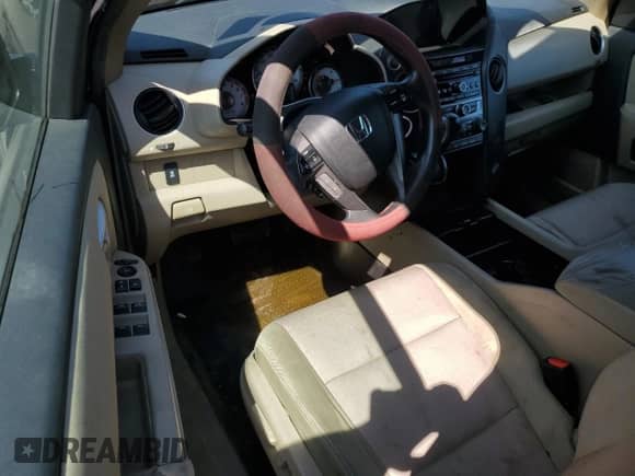 2014 Honda Pilot EX z VIN 5FNYF3H41EB021295, wystawiony jako Copart lot #68940065 z przebiegiem 155 697 mil mil oraz Szkoda całkowita • Salvage title. Historia ofert i sprzedaży dostępna na DreamBid. Obrazek 8.