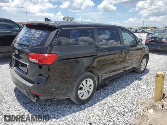 2016 Kia Sedona L с VIN KNDMA5C11G6208038, выставлен на аукционе Copart как лот 61339375 с пробегом 58 860 миль миль и Списание • Salvage title. История ставок и продаж доступна на DreamBid. Изображение 3.