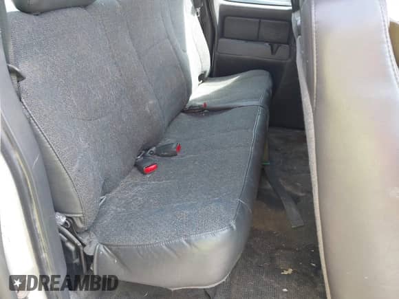 2005 Chevrolet Silverado 1500 Work Truck с VIN 2GCEK19V851310946, выставлен на аукционе IAAI как лот 42754201 с пробегом 12 596 миль миль и . История ставок и продаж доступна на DreamBid. Изображение 8.