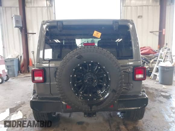 2021 Jeep Wrangler Unlimited Sahara z VIN 1C4HJXEN8MW503811, wystawiony jako IAAI lot #41746202 z przebiegiem 47 044 mil mil oraz . Historia ofert i sprzedaży dostępna na DreamBid. Obrazek 16.