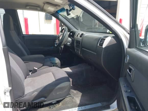 2010 Chevrolet Colorado 1LT z VIN 1GCDSCDE8A8136835, wystawiony jako IAAI lot #42139723 z przebiegiem 102 529 mil mil oraz . Historia ofert i sprzedaży dostępna na DreamBid. Obrazek 5.