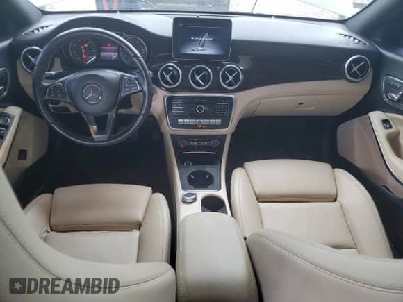 2019 Mercedes-Benz CLA 250 с VIN WDDSJ4EB0KN726024, выставлен на аукционе Copart как лот 71043915 с пробегом 64 657 миль миль и Списание • Salvage title. История ставок и продаж доступна на DreamBid. Изображение 8.