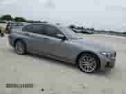 2023 BMW 3 Series 330i z VIN 3MW69FF09P8D49889, wystawiony jako Copart lot #57642005 z przebiegiem 38 249 mil mil oraz Szkoda całkowita • Salvage title. Historia ofert i sprzedaży dostępna na DreamBid. Obrazek 4.