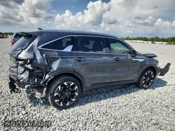 2024 Kia Sorento SX z VIN 5XYRK4JFXRG267911, wystawiony jako Copart lot #59252185 z przebiegiem 12 375 mil mil oraz Nie do naprawy • Non repairable. Historia ofert i sprzedaży dostępna na DreamBid. Obrazek 3.