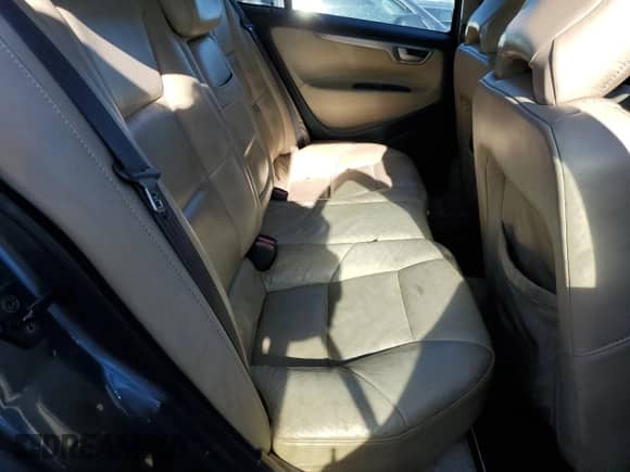 2004 Volvo S60 R с VIN YV1RH52Y142347342, выставлен на аукционе Copart как лот 88586875 с пробегом 134 682 миль миль и Списание • Salvage title. История ставок и продаж доступна на DreamBid. Изображение 10.