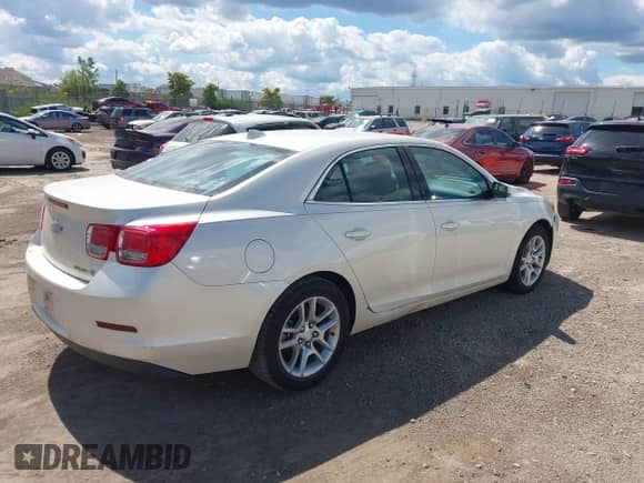 2013 Chevrolet Malibu Eco with VIN 1G11F5RR1DF105403, listed as a IAAI auction lot 43081154 with 213,456 mi miles and . Bid and sale history available at DreamBid. Image 4.