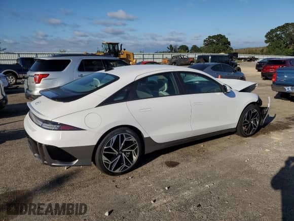 2025 Hyundai Ioniq 6 SEL с VIN KMHM34ACXSA099380, выставлен на аукционе Copart как лот 84194385 с пробегом 496 миль миль и Списание • Salvage title. История ставок и продаж доступна на DreamBid. Изображение 3.