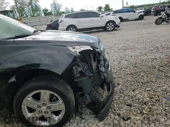 2016 Chevrolet Equinox LT with VIN 2GNFLFE32G6225245, listed as a Copart auction lot 57960815 with 154,033 mi miles and Clean title. Bid and sale history available at DreamBid. Image 14.