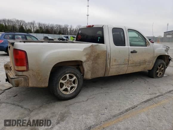 2007 GMC Sierra 1500 SLE1 with VIN 2GTEC19C471649458, listed as a Copart auction lot 48164745 with 336,502 mi miles and Salvage title. Bid and sale history available at DreamBid. Image 3.