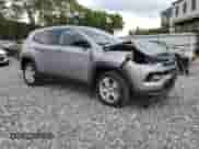2022 Jeep Compass Latitude с VIN 3C4NJDBB0NT182902, выставлен на аукционе Copart как лот 58945135 с пробегом 18 910 миль миль и Списание • Salvage title. История ставок и продаж доступна на DreamBid. Изображение 4.