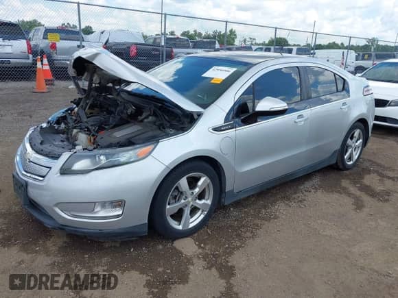 2011 Chevrolet Volt with VIN 1G1RC6E47BU100761, listed as a IAAI auction lot 42936006 with Not provided miles and . Bid and sale history available at DreamBid. Image 2.