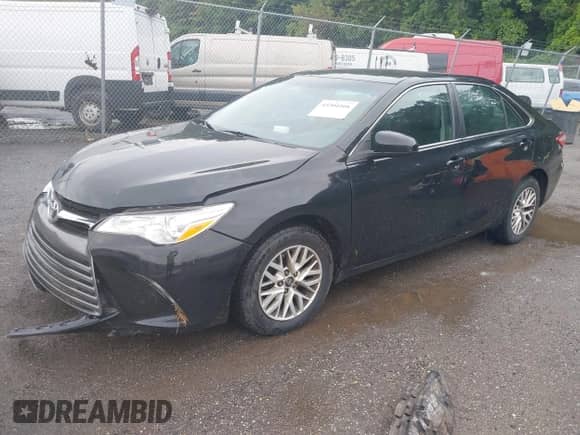 2017 Toyota Camry SE with VIN 4T1BF1FK7HU364549, listed as a IAAI auction lot 43304166 with 207,049 mi miles and . Bid and sale history available at DreamBid. Image 2.