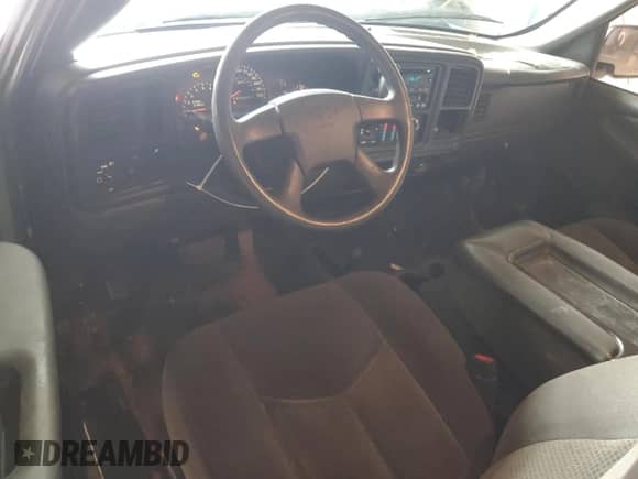 2006 Chevrolet Silverado 1500 Work Truck с VIN 3GCEK14V06G190270, выставлен на аукционе Copart как лот 47387795 с пробегом 110 847 миль миль и Списание • Salvage title. История ставок и продаж доступна на DreamBid. Изображение 8.