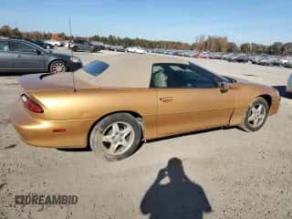 1998 Chevrolet Camaro z VIN 2G1FP32K4W2132183, wystawiony jako Copart lot #78451864 z przebiegiem 103 068 mil mil oraz Szkoda całkowita • Salvage title. Historia ofert i sprzedaży dostępna na DreamBid. Obrazek 3.