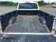 2019 Ram 1500 Tradesman z VIN 3C6JR6DT4KG561518, wystawiony jako IAAI lot #42726625 z przebiegiem 161 859 mil mil oraz . Historia ofert i sprzedaży dostępna na DreamBid. Obrazek 8.