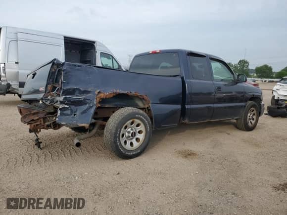 2005 GMC Sierra 1500 SLE с VIN 1GTEC19T95Z292363, выставлен на аукционе Copart как лот 65471245 с пробегом 162 643 миль миль и Списание • Salvage title. История ставок и продаж доступна на DreamBid. Изображение 3.