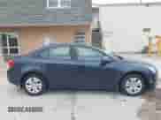 2015 Chevrolet Cruze LS с VIN 1G1PA5SH6F7191993, выставлен на аукционе IAAI как лот 42742070 с пробегом 119 690 миль миль и . История ставок и продаж доступна на DreamBid. Изображение 13.