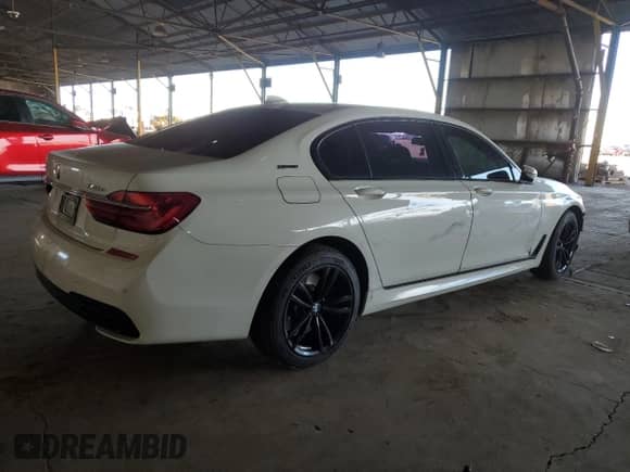 2018 BMW 7 Series 740e xDrive with VIN WBA7J2C58JG938333, listed as a Copart auction lot 53069585 with 216,353 mi miles and Clean title. Bid and sale history available at DreamBid. Image 3.