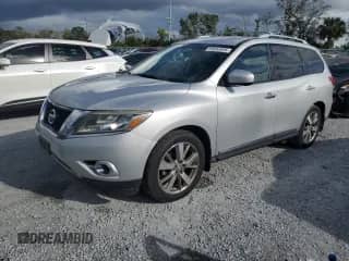 2015 Nissan Pathfinder SV with VIN 5N1AR2MMXFC660813, listed as a Copart auction lot 84643405 with 213,184 mi miles and Clean title. Bid and sale history available at DreamBid. Image 1.