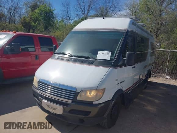 2003 Dodge Sprinter with VIN WD2YD742235506169, listed as a IAAI auction lot 41867585 with 193,259 mi miles and . Bid and sale history available at DreamBid. Image 6.