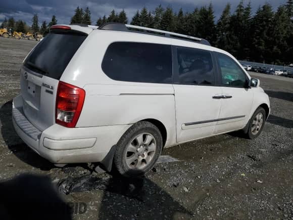 2007 Hyundai Entourage GLS с VIN KNDMC233576034307, выставлен на аукционе Copart как лот 45955815 с пробегом 95 854 миль миль и Списание • Salvage title. История ставок и продаж доступна на DreamBid. Изображение 3.