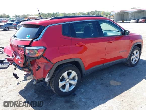 2020 Jeep Compass Latitude with VIN 3C4NJCBB8LT212512, listed as a IAAI auction lot 41796239 with 35,453 mi miles and . Bid and sale history available at DreamBid. Image 4.