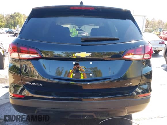 2024 Chevrolet Equinox LS z VIN 3GNAXSEG8RL151404, wystawiony jako IAAI lot #43347837 z przebiegiem 26 791 mil mil oraz . Historia ofert i sprzedaży dostępna na DreamBid. Obrazek 16.