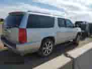 2011 Cadillac Escalade ESV Premium z VIN 1GYS4JEF0BR133365, wystawiony jako Copart lot #58394865 z przebiegiem 248 497 mil mil oraz Nie do naprawy • Non repairable. Historia ofert i sprzedaży dostępna na DreamBid. Obrazek 3.