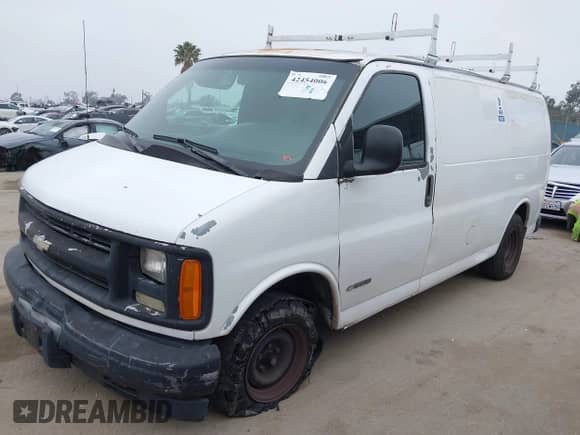2002 Chevrolet Express Cargo с VIN 1GCFG15W621189520, выставлен на аукционе IAAI как лот 42454006 с пробегом 169 451 миль миль и . История ставок и продаж доступна на DreamBid. Изображение 2.