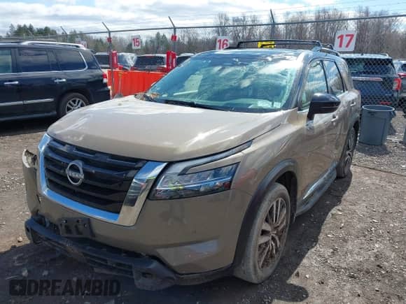 2023 Nissan Pathfinder Platinum с VIN 5N1DR3DK0PC201664, выставлен на аукционе IAAI как лот 41929147 с пробегом 27 406 миль миль и . История ставок и продаж доступна на DreamBid. Изображение 2.