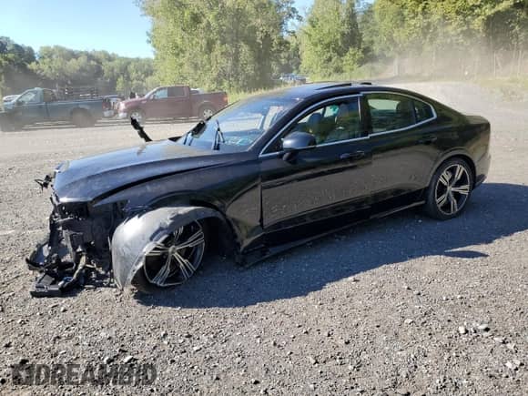 2020 Volvo S60 Inscription z VIN 7JRA22TL7LG039679, wystawiony jako Copart lot #69657425 z przebiegiem 160 670 mil mil oraz Szkoda całkowita • Salvage title. Historia ofert i sprzedaży dostępna na DreamBid. Obrazek 1.