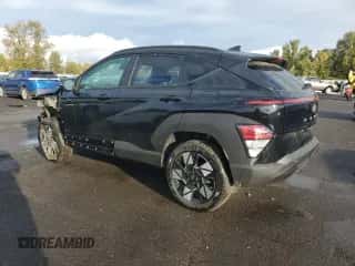 2024 Hyundai Kona SEL с VIN KM8HBCAB9RU146560, выставлен на аукционе Copart как лот 76698014 с пробегом 2 488 миль миль и Списание • Salvage title. История ставок и продаж доступна на DreamBid. Изображение 2.