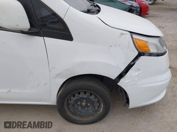 2015 Chevrolet City Express Cargo LS z VIN 3N63M0YN2FK700523, wystawiony jako IAAI lot #41947636 z przebiegiem 78 209 mil mil oraz . Historia ofert i sprzedaży dostępna na DreamBid. Obrazek 6.