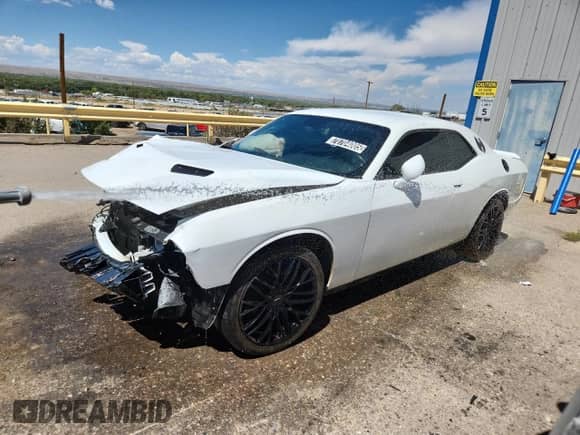2021 Dodge Challenger SXT with VIN 2C3CDZAG4MH630854, listed as a Copart auction lot 70704005 with 109,712 mi miles and Clean title. Bid and sale history available at DreamBid. Image 1.
