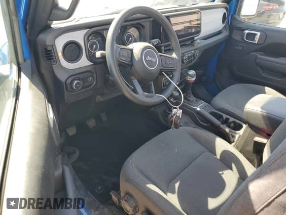 2025 Jeep Wrangler Sport с VIN 1C4PJXAG5SW529430, выставлен на аукционе Copart как лот 63073175 с пробегом 3 983 миль миль и Списание • Salvage title. История ставок и продаж доступна на DreamBid. Изображение 8.