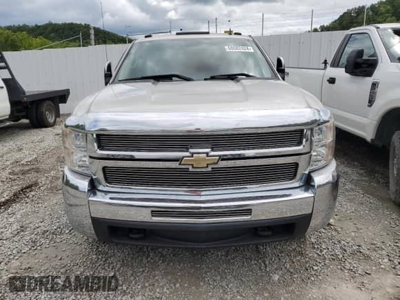 2008 Chevrolet Silverado 3500HD DRW LTZ с VIN 1GCJK33608F165622, выставлен на аукционе Copart как лот 68082424 с пробегом Не указан миль и Списание • Salvage title. История ставок и продаж доступна на DreamBid. Изображение 5.