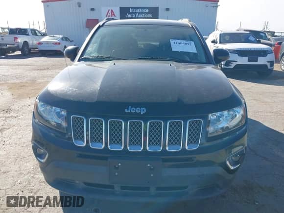 2016 Jeep Compass High Altitude with VIN 1C4NJCEA2GD761735, listed as a IAAI auction lot 41404892 with 114,129 mi miles and . Bid and sale history available at DreamBid. Image 6.