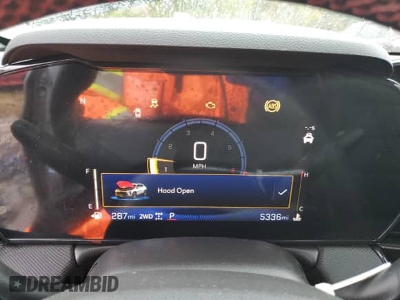2024 Chevrolet TrailBlazer RS with VIN KL79MUSL2RB117393, listed as a Copart auction lot 85826995 with 5,336 mi miles and Salvage title. Bid and sale history available at DreamBid. Image 9.
