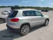 2012 Volkswagen Tiguan S с VIN WVGBV7AXXCW606644, выставлен на аукционе IAAI как лот 43177740 с пробегом 144 252 миль миль и . История ставок и продаж доступна на DreamBid. Изображение 4.