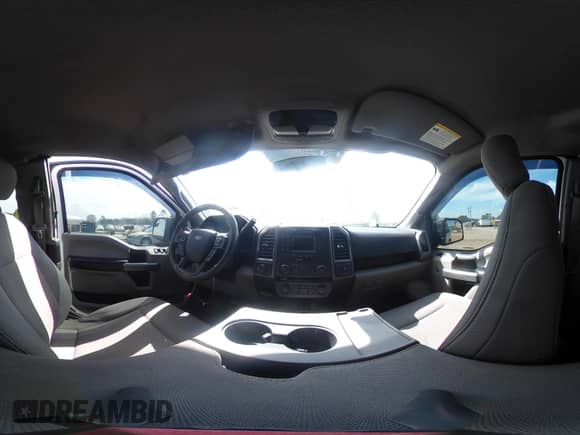 2018 Ford F-150 XL z VIN 1FTEX1EB4JFA77373, wystawiony jako IAAI lot #41813197 z przebiegiem 235 251 mil mil oraz . Historia ofert i sprzedaży dostępna na DreamBid. Obrazek 19.