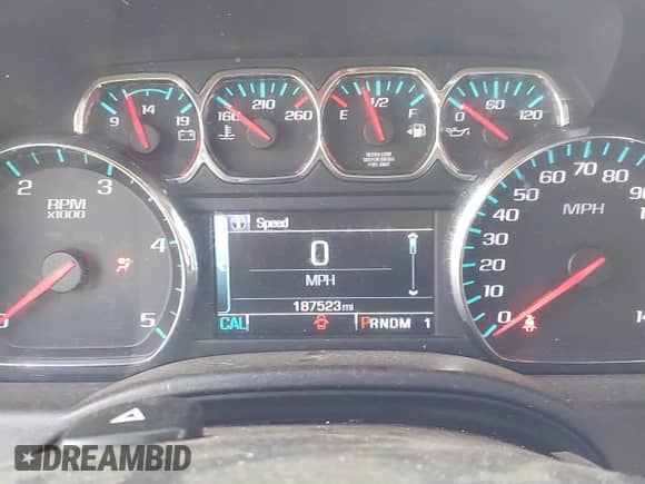 2016 Chevrolet Silverado 2500HD LTZ z VIN 1GC1KWE81GF192150, wystawiony jako IAAI lot #43063029 z przebiegiem 187 523 mil mil oraz . Historia ofert i sprzedaży dostępna na DreamBid. Obrazek 7.