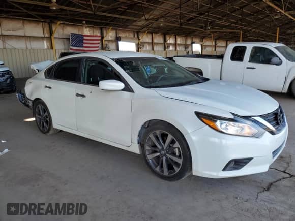 2016 Nissan Altima SR z VIN 1N4AL3AP9GC204514, wystawiony jako Copart lot #81459195 z przebiegiem 165 834 mil mil oraz Szkoda całkowita • Salvage title. Historia ofert i sprzedaży dostępna na DreamBid. Obrazek 4.