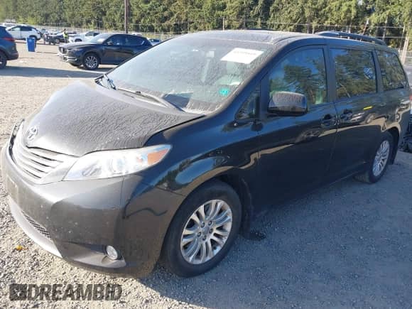 2012 Toyota Sienna XLE AAS z VIN 5TDYK3DC5CS243422, wystawiony jako IAAI lot #43399519 z przebiegiem 161 032 mil mil oraz . Historia ofert i sprzedaży dostępna na DreamBid. Obrazek 2.