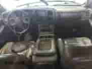 2006 Chevrolet Silverado 1500 LT3 z VIN 2GCEK13T561192377, wystawiony jako Copart lot #81331635 z przebiegiem 306 551 mil mil oraz Szkoda całkowita • Salvage title. Historia ofert i sprzedaży dostępna na DreamBid. Obrazek 8.