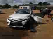 2019 Toyota Camry XSE z VIN 4T1B61HK9KU819244, wystawiony jako Copart lot #81748655 z przebiegiem 89 117 mil mil oraz Szkoda całkowita • Salvage title. Historia ofert i sprzedaży dostępna na DreamBid. Obrazek 13.