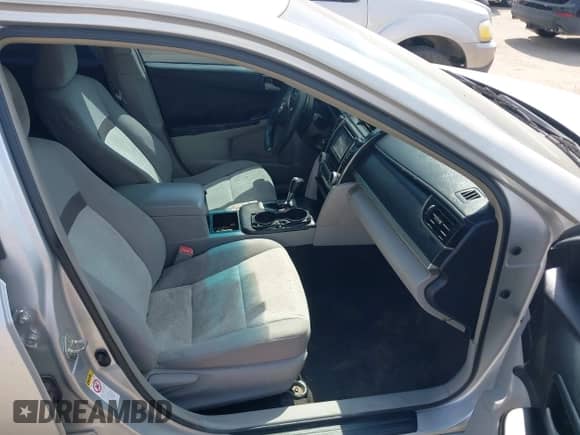 2014 Toyota Camry L с VIN 4T4BF1FK2ER440325, выставлен на аукционе IAAI как лот 43327460 с пробегом 126 798 миль миль и . История ставок и продаж доступна на DreamBid. Изображение 5.