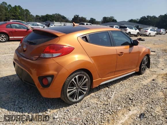2016 Hyundai Veloster Turbo Rally Edition z VIN KMHTC6AE5GU284242, wystawiony jako Copart lot #81329285 z przebiegiem 120 413 mil mil oraz Szkoda całkowita • Salvage title. Historia ofert i sprzedaży dostępna na DreamBid. Obrazek 3.