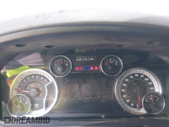 2017 Ram 1500 Big Horn z VIN 1C6RR6LT9HS773529, wystawiony jako IAAI lot #42614967 z przebiegiem 157 572 mil mil oraz . Historia ofert i sprzedaży dostępna na DreamBid. Obrazek 7.